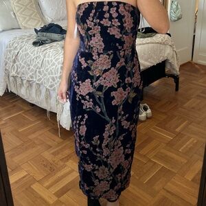 NWT Lulu’s Buy You Flowers Navy Floral Print Velvet Strapless Midi Dress